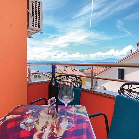 Stunning Apartment In Crikvenica With Wifi エクステリア 写真