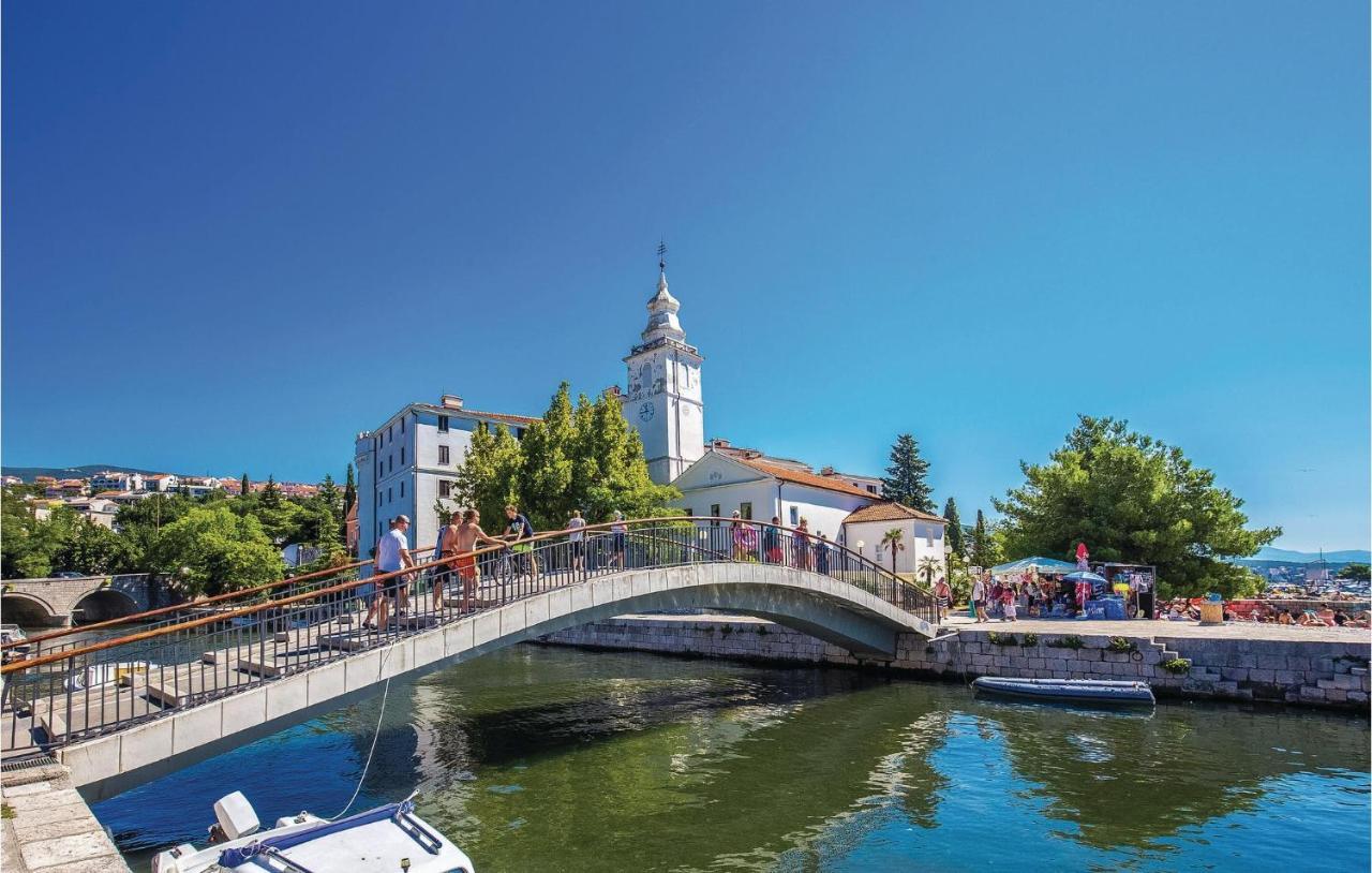 Stunning Apartment In Crikvenica With Wifi エクステリア 写真
