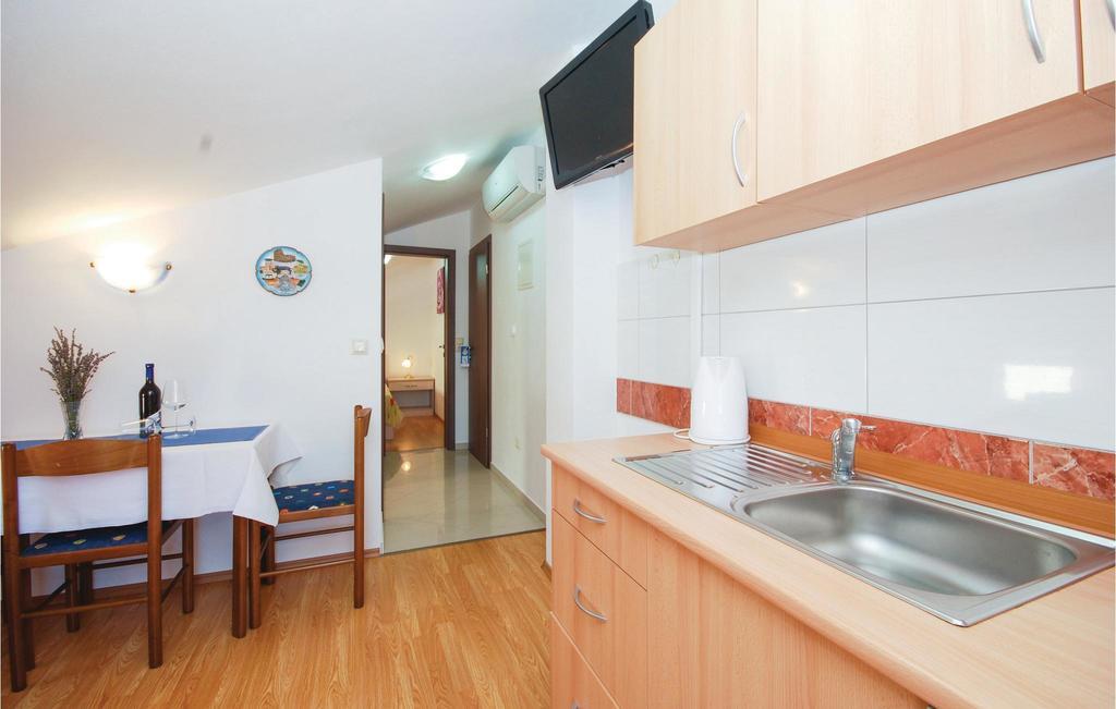 Stunning Apartment In Crikvenica With Wifi エクステリア 写真