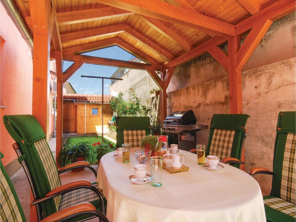 Stunning Apartment In Crikvenica With Wifi エクステリア 写真