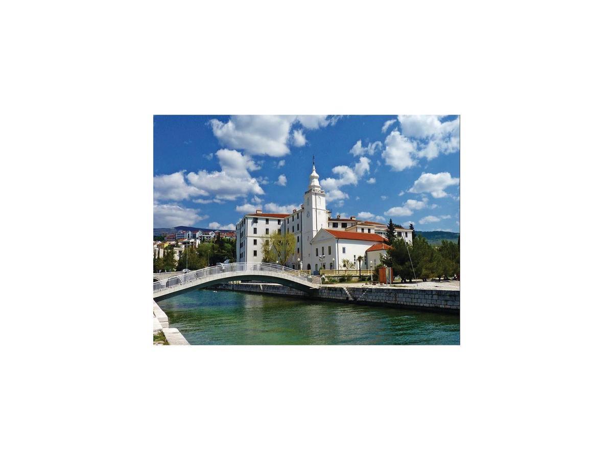 Stunning Apartment In Crikvenica With Wifi エクステリア 写真