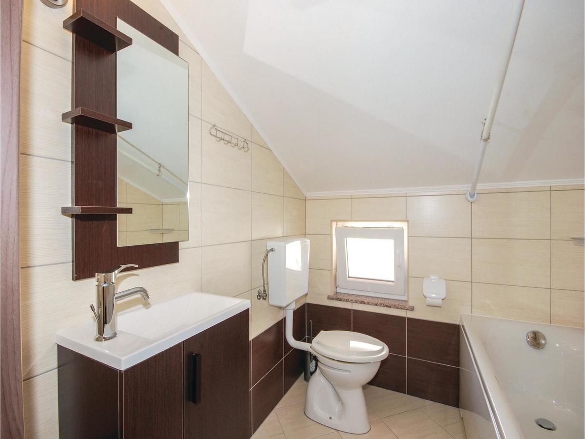 Stunning Apartment In Crikvenica With Wifi エクステリア 写真