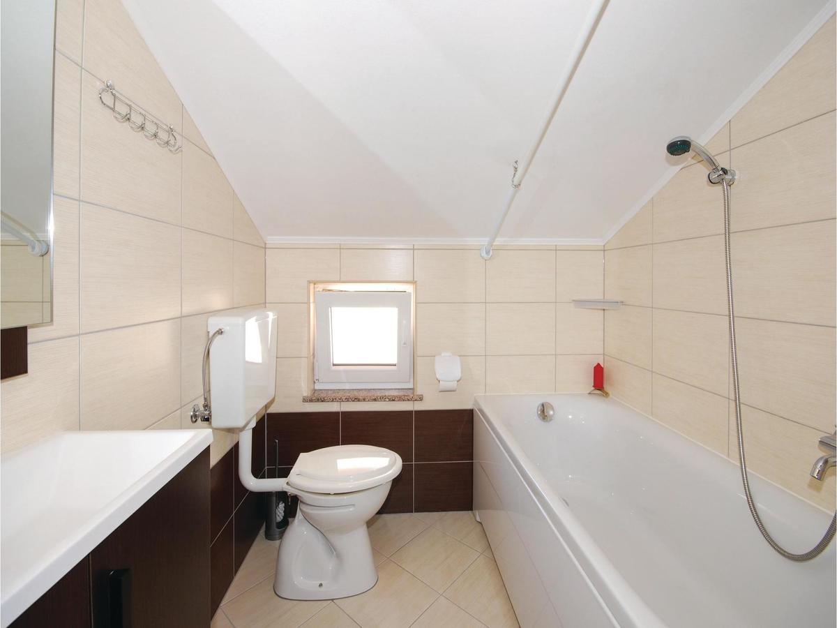 Stunning Apartment In Crikvenica With Wifi エクステリア 写真