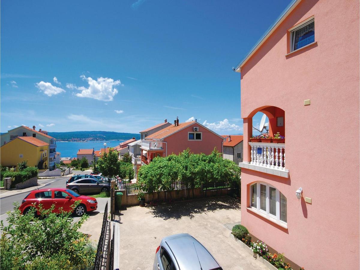 Stunning Apartment In Crikvenica With Wifi エクステリア 写真
