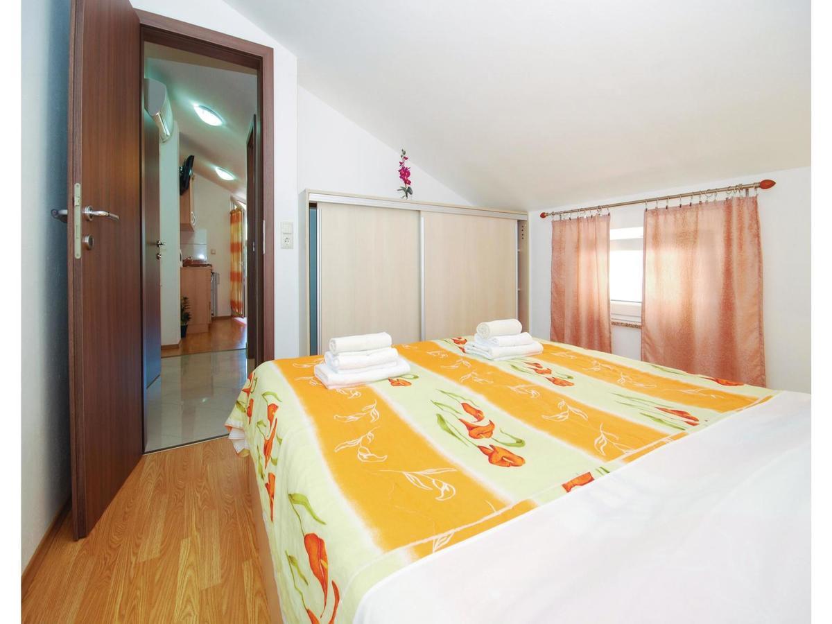 Stunning Apartment In Crikvenica With Wifi エクステリア 写真
